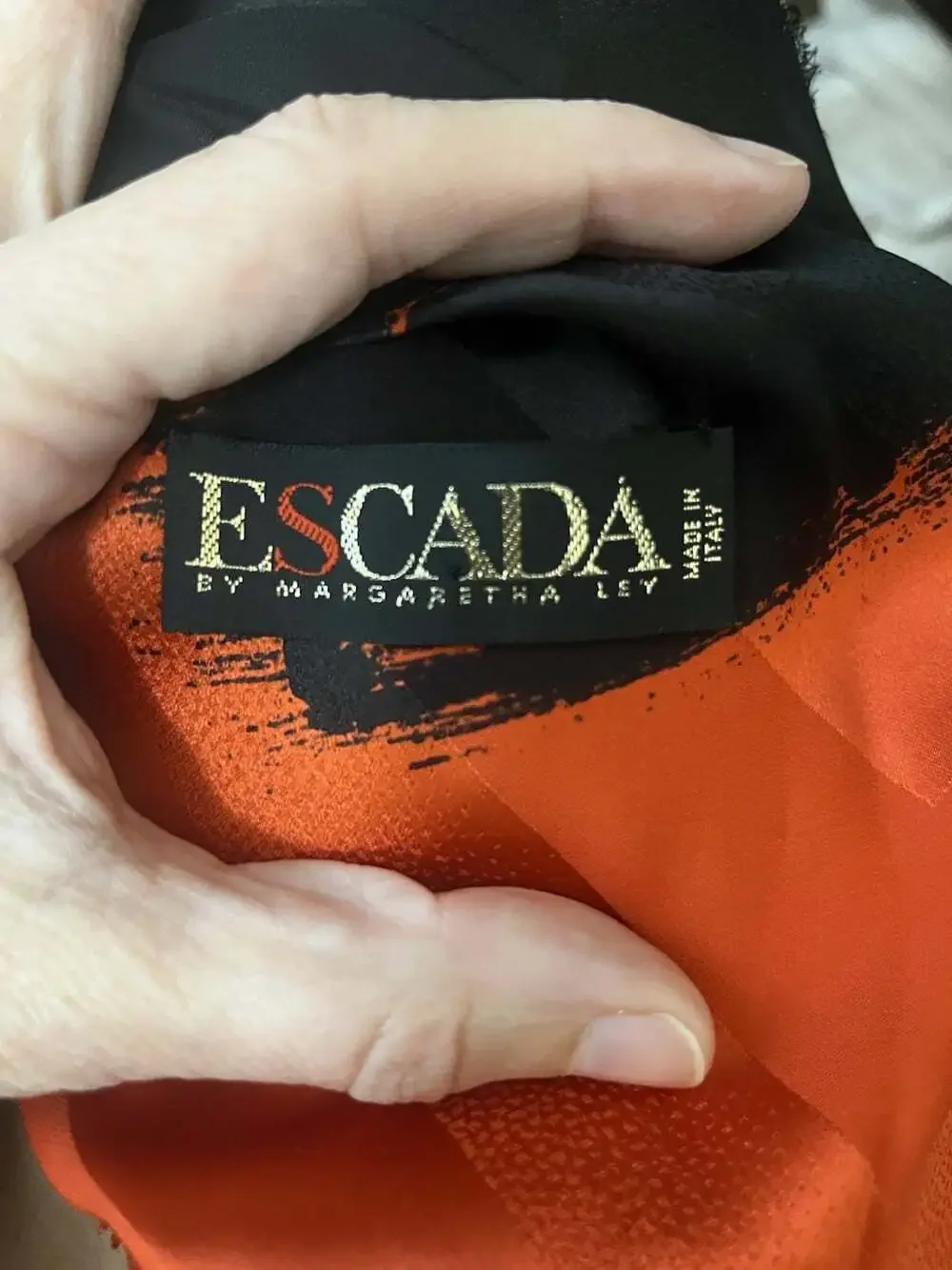 VINTAGE ESCADA MARGARETHA LEY 80s DESIGNER ITALIAN SILK SCARF LARGE LUXURY 36X58